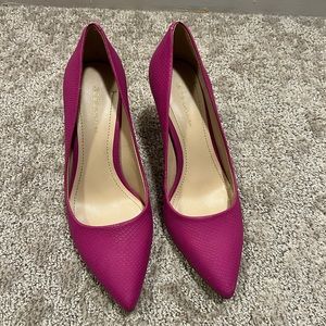 BCBG high heel pump